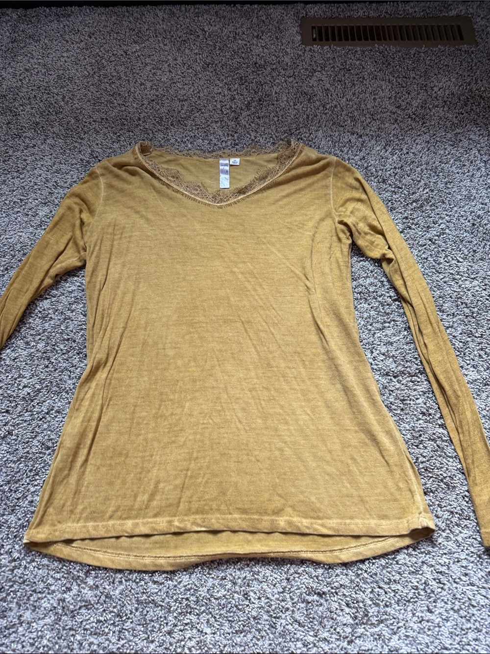 Lightweight Lace-Trim V-Neck Long-Sleeve Top - Mustard